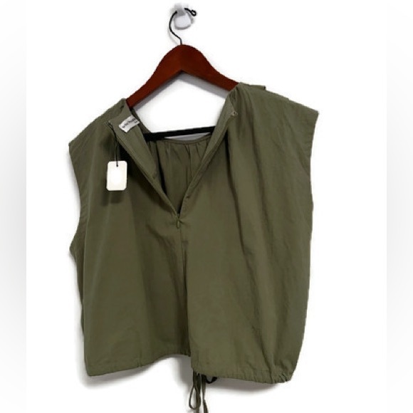 NWT Little Moutain parachute crop top in olive green, size Large. - Picture 5 of 10